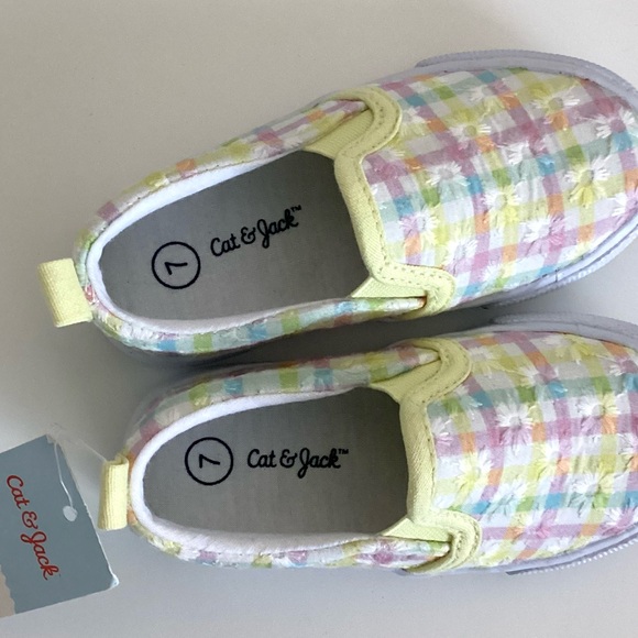 \Cat & Jack\ NWT Floral Plaid Keagan Slip Ons - Picture 9 of 10
